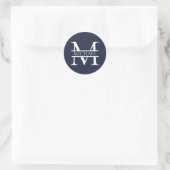 Personalisierte Elegant Navy Blue Monogram und Nam Runder Aufkleber (Tasche)