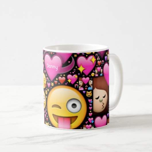 Personalisierte EMOJI LIEBE Kinder Tasse benannt (VorderseiteRechts)