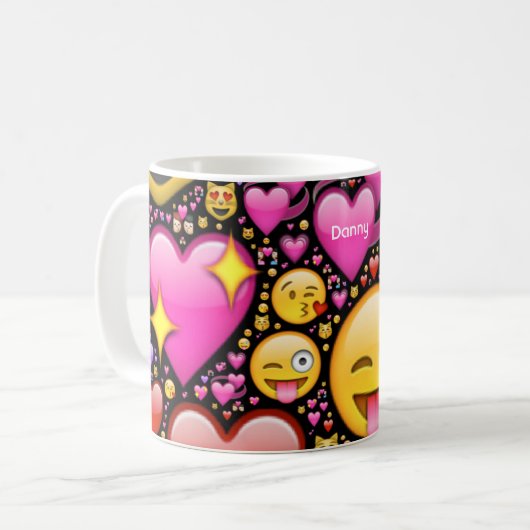 Personalisierte EMOJI LIEBE Kinder Tasse benannt (Vorderseite Links)