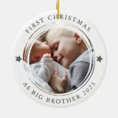 Personalisierte erste Weihnachten als Big Brother Keramik Ornament (Hinten)