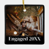 Personalisierte Erste Weihnachtszeit Verlobte Coup Keramikornament (Vorderseite)