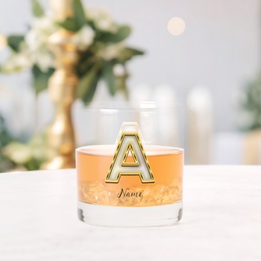 Personalisierte Erstmalige Monogramm-Gold-Typograf Whiskyglas (Insitu (Hochzeit))