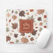 Personalisierte Familienname-Mauspad mit Herbstlau