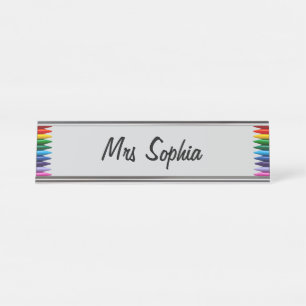 Personalisierte farbenfrohe Crayons Schreibtischnamensplakette