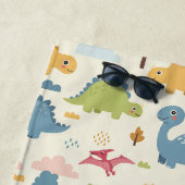 Personalisierte Farbenfrohe Dinosauriermuster Strandtuch (Beispiel)