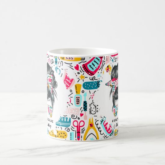 Personalisierte farbenfrohe Nail Tech Life Doodles Kaffeetasse (Mittel)