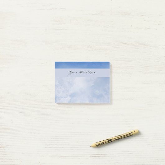 Personalisierte flaumige Wolken und blauer Himmel Post-it Klebezettel (Auf Schreibtisch)