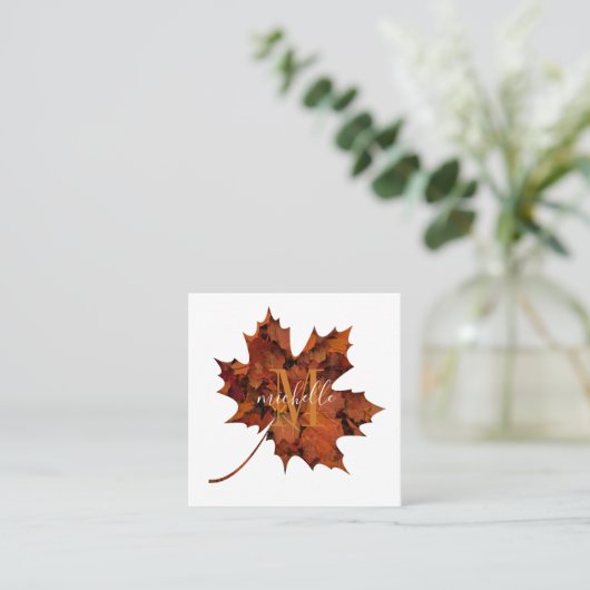 Personalisierte florale Monogramm Herbstblattleaf Quadratische Visitenkarte (Stehend Vorderseite)