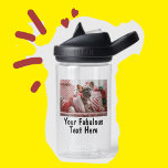 Personalisierte Foto- und Textkids Trinkflasche<br><div class="desc">Erstellen Sie Ihr eigenes personalisiertes Foto und Text Kids Wasser Flasche! Ein perfektes und umweltfreundliches Geschenk für die Rückkehr in die Schule oder für jeden Sport. Jeder Schriftart,  jeder Hintergrund,  jedes Bildformat und jede Bildgröße.</div>