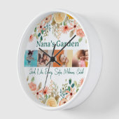 Personalisierte FotoCollage Nana Grandmas Garten Uhr (Winkel)