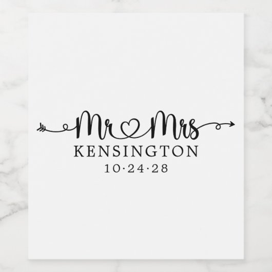Personalisierte Frau Script Typografy Wedding Weinetikett (Einzelnes Label)