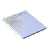 Personalisierte Frühjahr-Weiße Blume auf Light Blu Notizblock (angewinkelt)