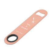 Personalisierte Gastgeschenk Hochzeit Speed Flaschenöffner (Rückseite Schrägansicht)
