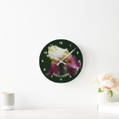 Personalisierte gebogene Bartirisblüte   Runde Wanduhr (Zuhause)