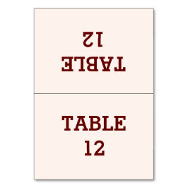 Personalisierte, geklappte Tischkarte Tischnummer