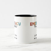 Personalisierte Geschenke für die Krankenversicher Zweifarbige Tasse (Mittel)