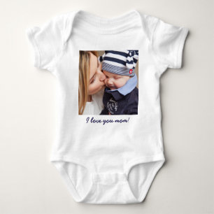 Personalisierte Geschenke für die Mama Fügen Sie I Baby Strampler