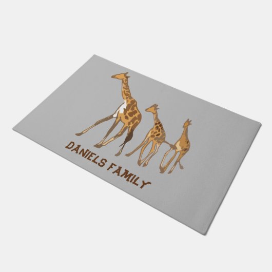 Personalisierte Giraffe Fußmatte (Schrägansicht)