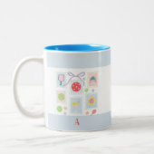 Personalisierte Girly-Pickleball-Briefmarke Zweifarbige Tasse (Links)