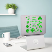 Personalisierte Glücks-Irland-Kleeblätter Aufkleber (Laptop auf Schreibtisch)
