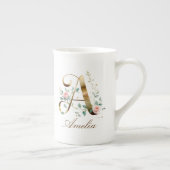 Personalisierte goldene Blumenmonogramm-Initiale A Porzellantasse (Rechts)