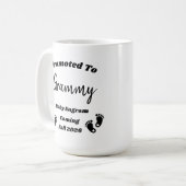Personalisierte Grammy Baby Reveal Tasse (Vorderseite Links)