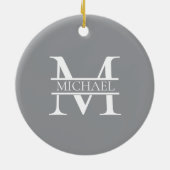 Personalisierte Graue Monogramm und Name Keramik Ornament (Hinten)