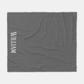 Personalisierte graue Pinstreifen Fleecedecke (Vorderseite (Horizontal))