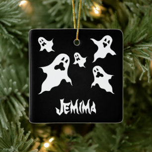 Personalisierte grimmige Halloween-Geister Tree Or Keramikornament
