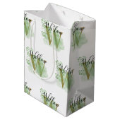 Personalisierte grüne Wasserfarbe und Blütenanfang Mittlere Geschenktüte (Rückseite Schrägansicht)