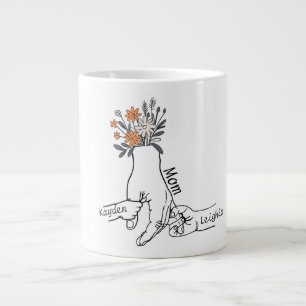 Personalisierte Hände von Mama und Kindern Jumbo-Tasse