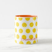 Personalisierte handgezeichnete Punkte Gelborange Zweifarbige Tasse (Mittel)