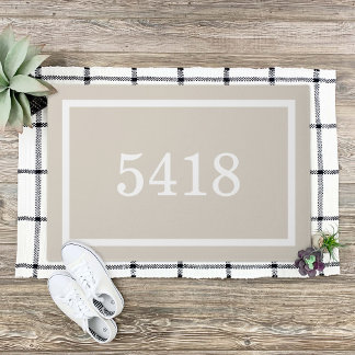 Personalisierte hellbeige Adressnummer Fußmatte