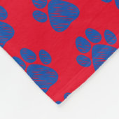 Personalisierte, helle Rot- und Blautafeln Fleecedecke (Ecke)