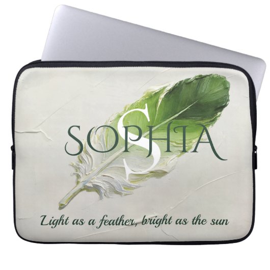 Personalisierte Hellgrüne Feder-Monogramm Laptopschutzhülle (Vorderseite)