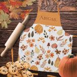 Personalisierte Herbst-Erntepumpen Schürze<br><div class="desc">Diese lustige Schürze bietet Kürbis,  Gourds und Herbstfolien in Erntegolz,  Rot und Orange. Personalisieren Sie den Text,  um dies zu einer einzigartigen Ergänzung Ihrer Herbstdekoration zu machen.</div>