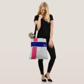 Personalisierte Himbeere Dunkelblaue Streifen Tasche (Am Model)