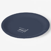 Personalisierte Hochzeit von Navy Blue Pappteller (Schrägansicht)