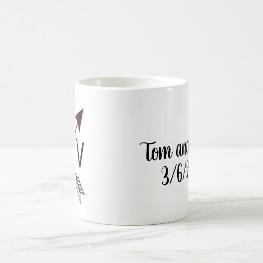 Personalisierte Hochzeitdatum Liebe mit Tasse der (Mittel)