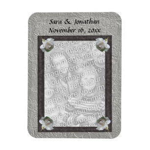 Personalisierte Hochzeitskur mit weißem Rosen-Foto Magnet