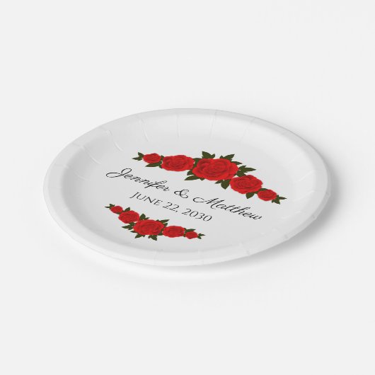 Personalisierte Hochzeitspapier-Teller mit Rote Ro Pappteller (Schrägansicht)