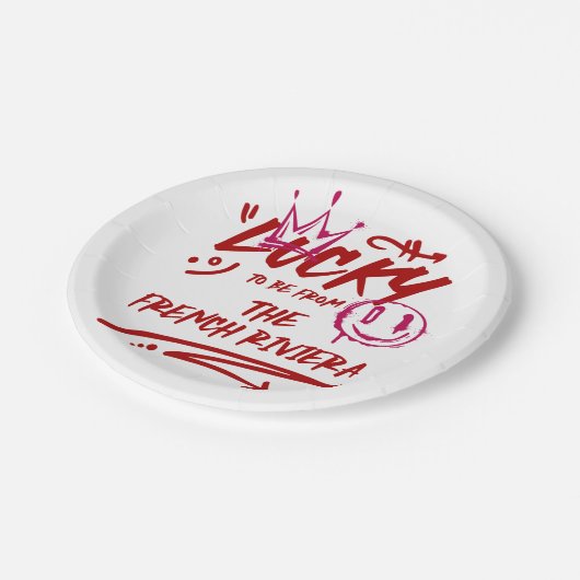 Personalisierte Hochzeitssuite Pappteller (Schrägansicht)