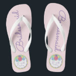 Personalisierte Hochzeitstorte Bridesmaid Flip Flo Badesandalen<br><div class="desc">Flip Flops zeigen eine originelle Marker-Abbildung eines Hochzeitskuchens,  mit BRIDESMAID in einem lustigen lila Schriftart. Einfach mit den Initialen des Paares und dem Hochzeitstag personalisieren!</div>