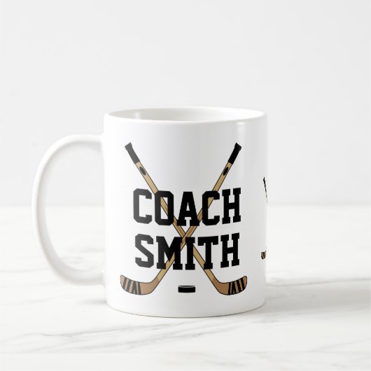 Personalisierte Hockey Coach Sticks und Puck Kaffeetasse (Links)