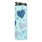 Personalisierte Hübsche blaue Herzen Tumbler Thermosbecher (Nach rechts gedreht)