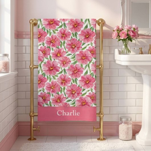 Personalisierte hübsche rosa florale Blume Badehandtuch