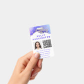 Personalisierte Impfnummer Foto QR Code Ausweis (Handheld)