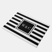 Personalisierte Initialen Monogramm Schwarz/Weiß Fußmatte (Schrägansicht)