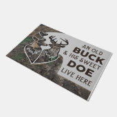 Personalisierte Jagdkuppel Doormat | Ein alter Buc Fußmatte (Schrägansicht)