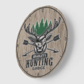 Personalisierte Jagdlodge für Hirschelken Große Wanduhr (Winkel)